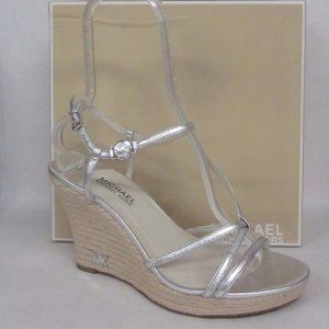 Michael Kors Kami T Strap Open Toe Leather Wedge Sandal in Silver size 8